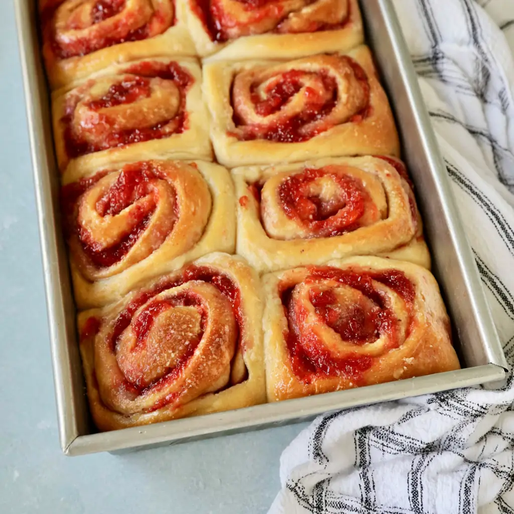 Strawberry Cheesecake Sweet Rolls with Cream Cheese Frosting 5 Strawberry Cheesecake Sweet Rolls
