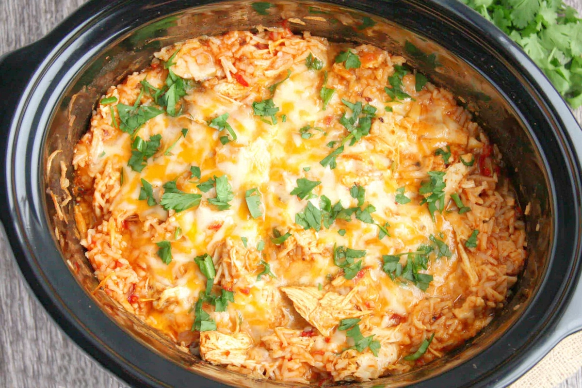 Slow Cooker Chicken Enchilada Casserole: A Tex‑Mex Comfort You’ll Crave 7 slow cooker chicken enchilada casserole