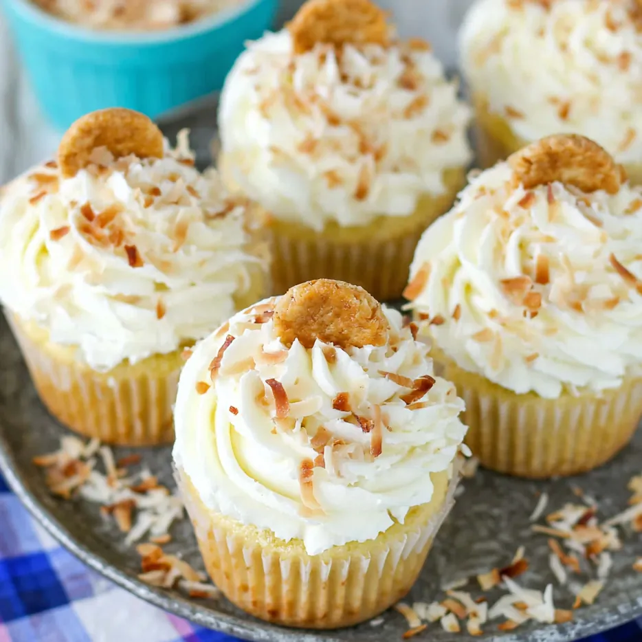 Coconut cream pie cupcakes