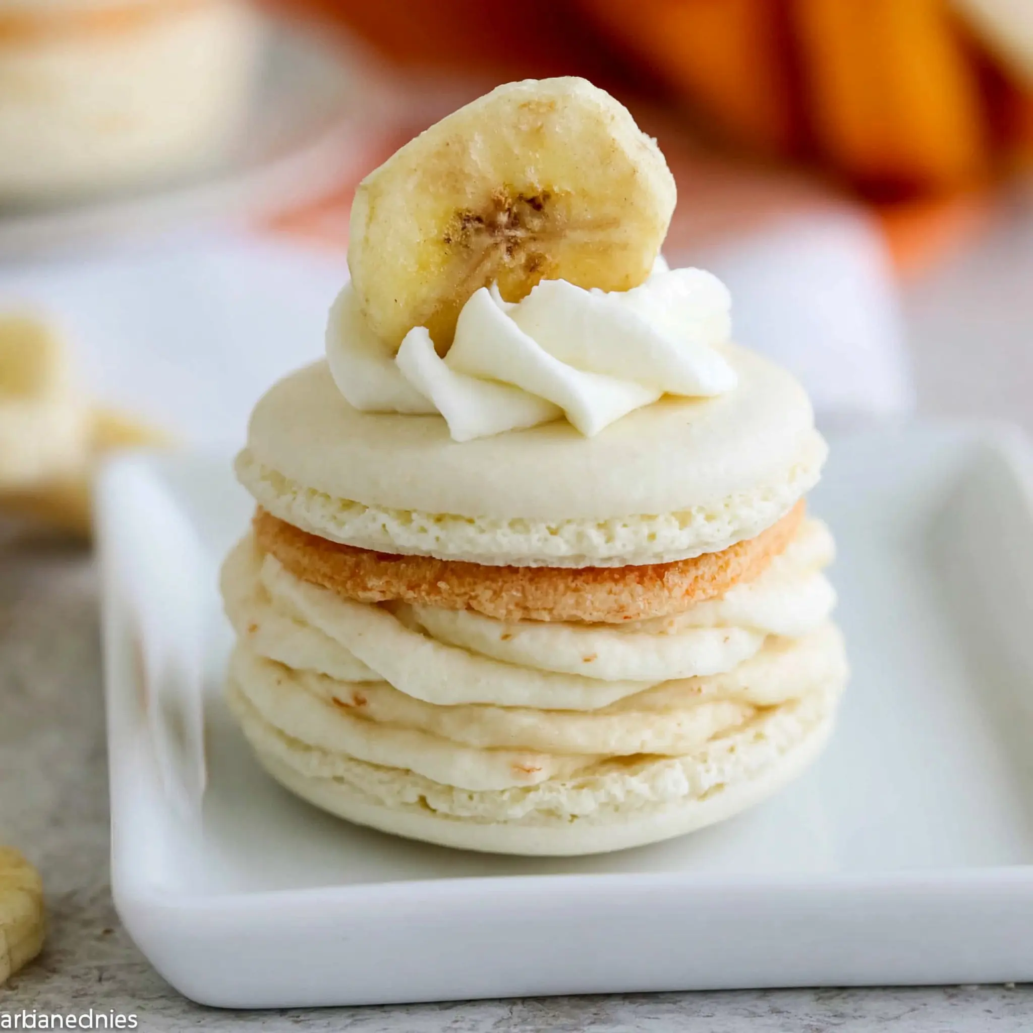 Banana Cream Pie Macarons