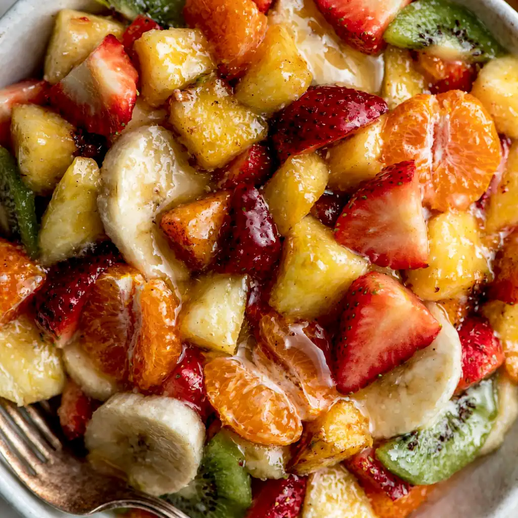 Fruit Salad with Peach Pie Filling: A Refreshing and Easy Dessert Everyone Loves 4 Fruit Salad with Peach Pie Filling